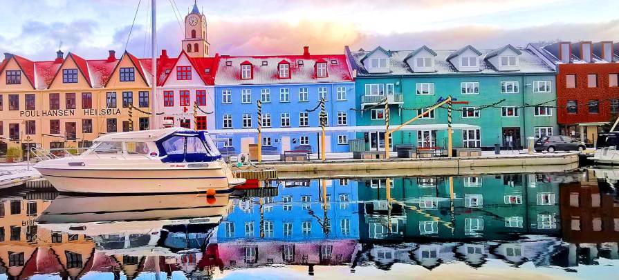 Bryggjubakki (C) Anna Røskva Strøm Randidóttir