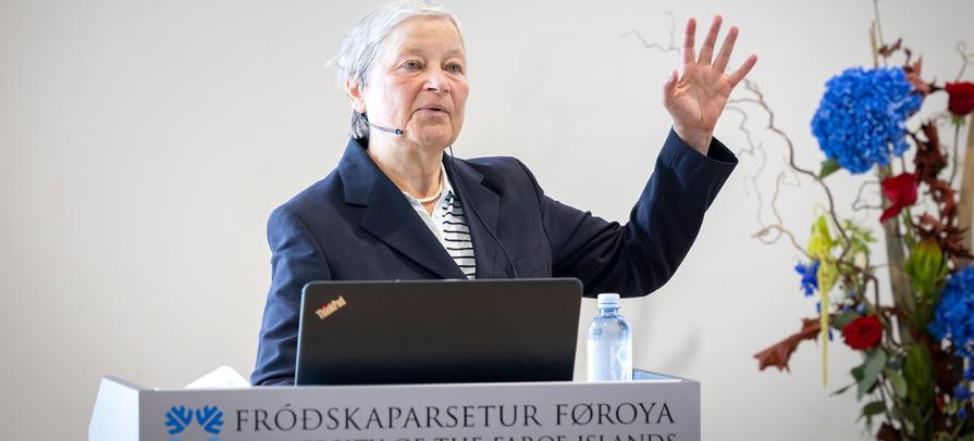 ulrike klipt.png